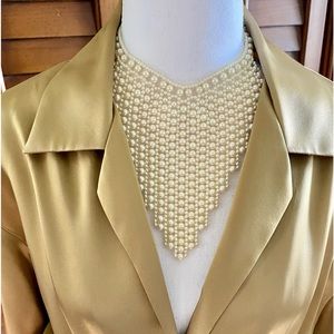 Pearl beaded necklace.